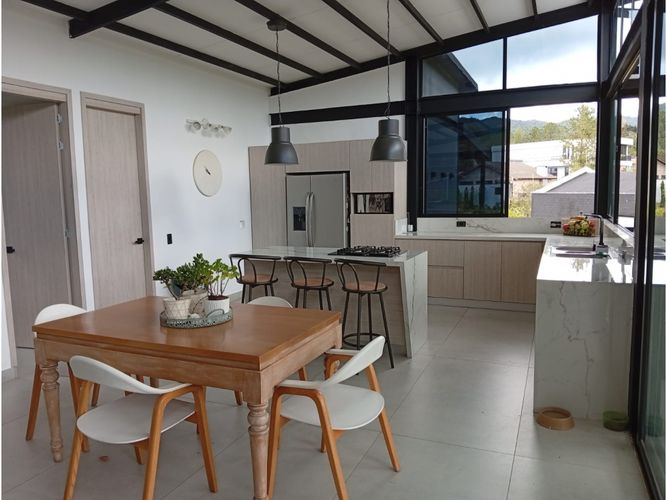 Casa en venta en Vía Las Palmas, Envigado · foto 6 de 24