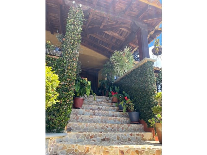 Casa de 5 alcobas en venta en Playa Rica-Rancheria, Rionegro, 400 m² · foto 2 de 24