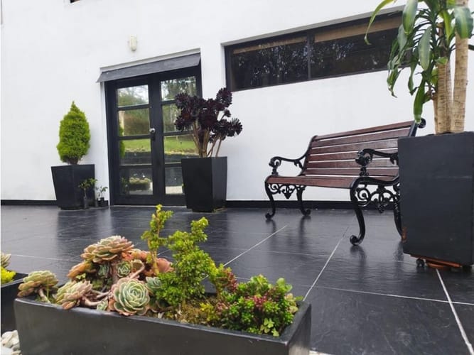 Casa de 5 alcobas en venta en Vía Las Palmas, Envigado, 380 m² · foto 2 de 17