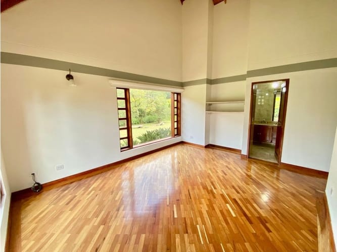 Casa de 4 alcobas en venta en Llano Grande, Rionegro, 300 m² · foto 10 de 24