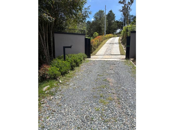 Casa de 6 alcobas en venta en Lejos Del Nido, El Retiro, 410 m² · foto 14 de 24