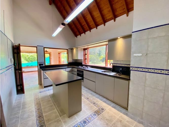 Casa de 4 alcobas en venta en Llano Grande, Rionegro, 300 m² · foto 23 de 24