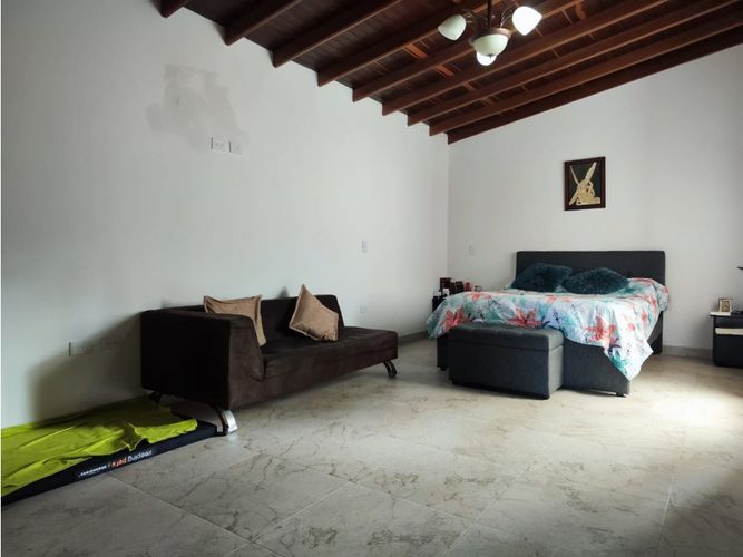 Casa de 5 alcobas en venta en El Porvenir, Rionegro, 272 m² · foto 7 de 15