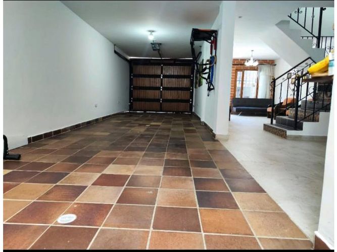 Casa de 5 alcobas en venta en El Porvenir, Rionegro, 272 m² · foto 13 de 15