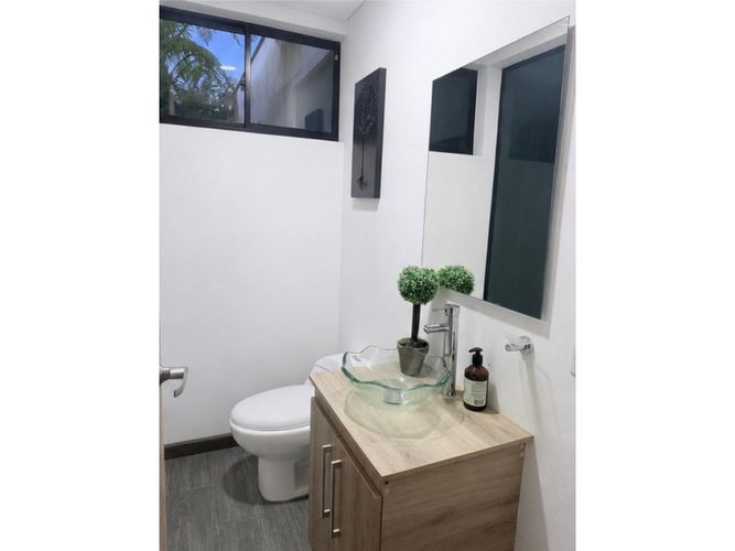 Casa de 5 alcobas en venta en El Cerro, Rionegro, 362 m² · foto 12 de 17