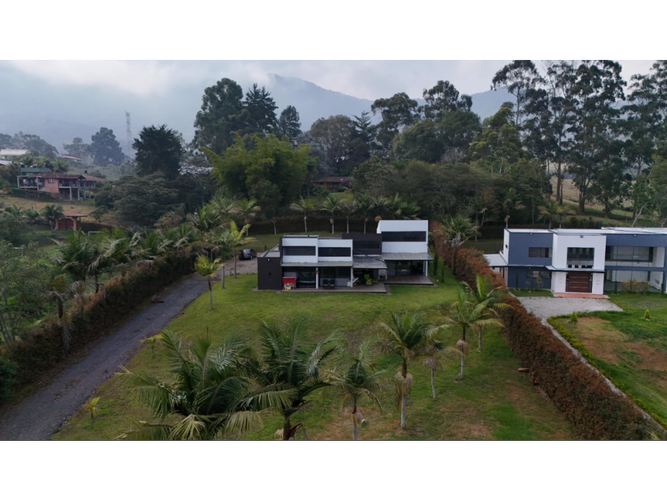 Casa de 5 alcobas en venta en El Cerro, Rionegro, 362 m² · foto 17 de 17