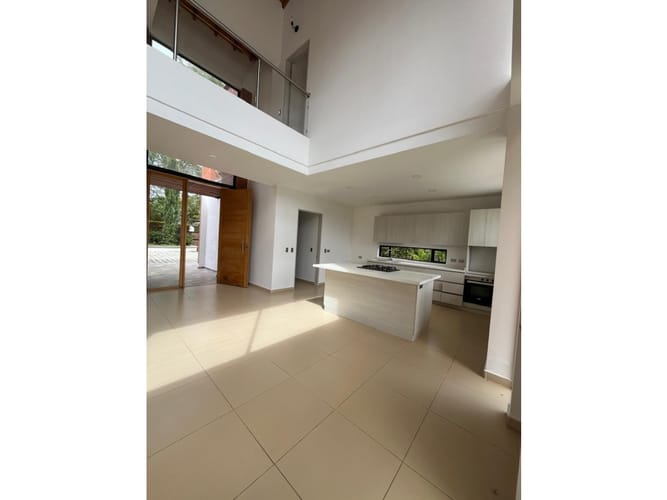 Casa de 4 alcobas en venta en El Faro, Rionegro, 280 m² · foto 6 de 24