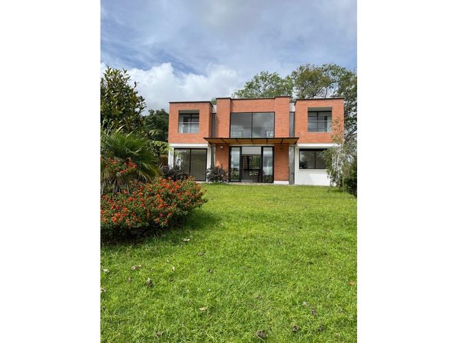 Casa de 4 alcobas en venta en El Faro, Rionegro, 280 m² · foto 11 de 24