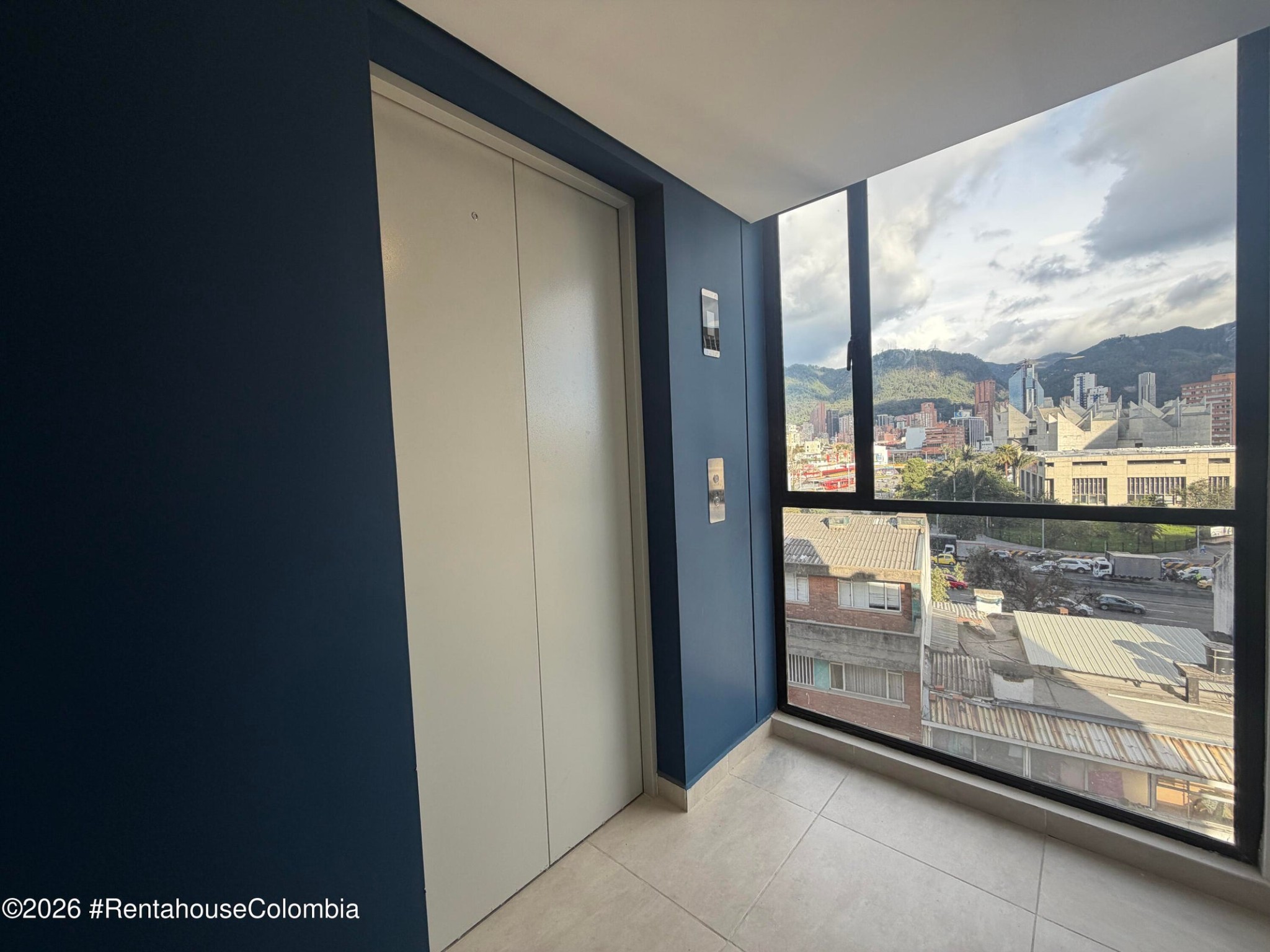 Apartamento en venta en La Esmeralda, Bogotá · foto 9 de 16