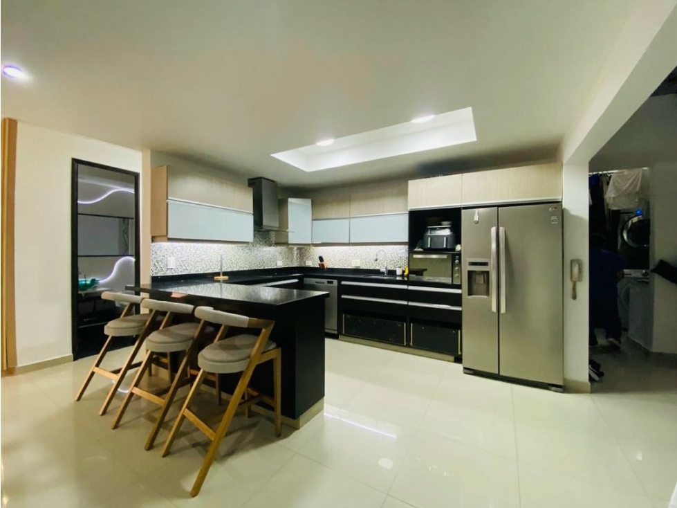 Apartamento en venta en El Poblado, Medellín · foto 6 de 22