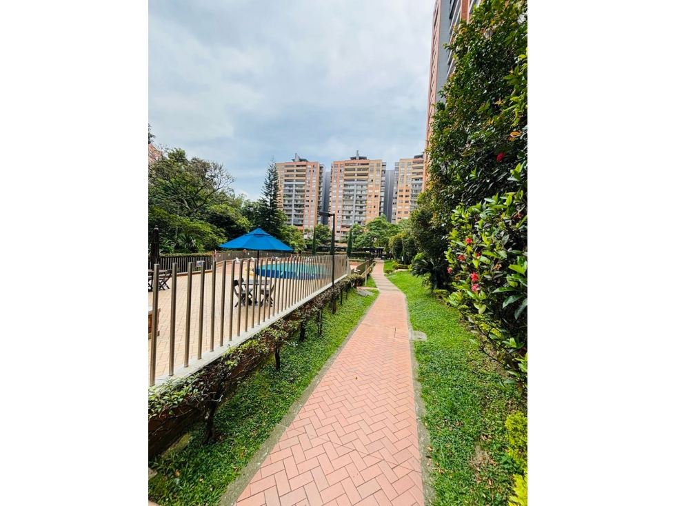 Apartamento en venta en El Poblado, Medellín · foto 20 de 22