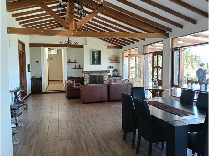 Casa de 4 alcobas en venta en Sajonia, Rionegro, 410 m² · foto 2 de 24