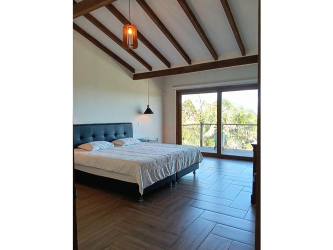 Casa de 4 alcobas en venta en Sajonia, Rionegro, 410 m² · foto 9 de 24