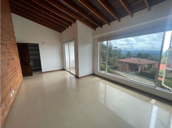 Casa de 6 alcobas en venta en Escobero, Envigado, 350 m² · foto 4 de 24
