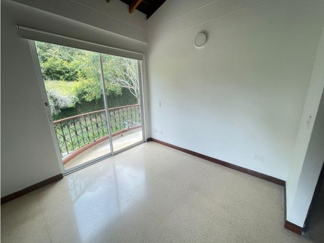 Casa de 6 alcobas en venta en Escobero, Envigado, 350 m² · foto 6 de 24