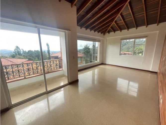 Casa de 6 alcobas en venta en Escobero, Envigado, 350 m² · foto 7 de 24