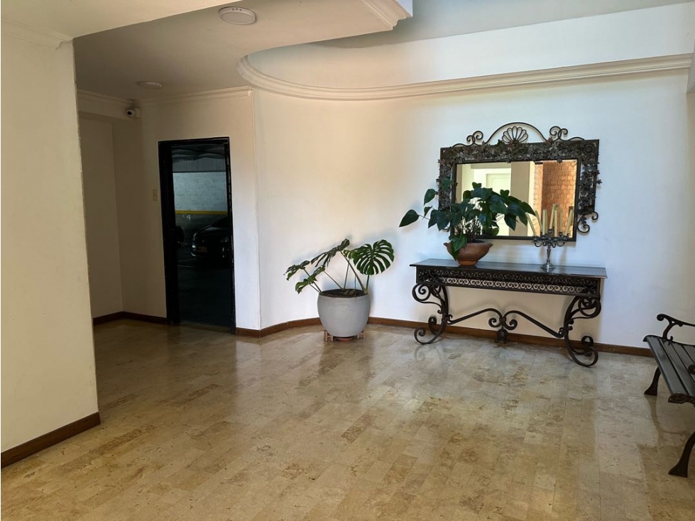 Apartamento en venta en El Poblado, Medellín · foto 3 de 24