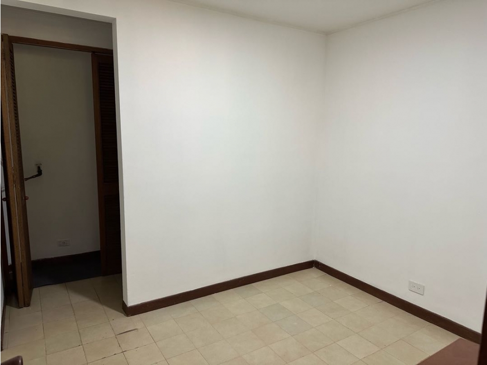 Apartamento en venta en El Poblado, Medellín · foto 11 de 24