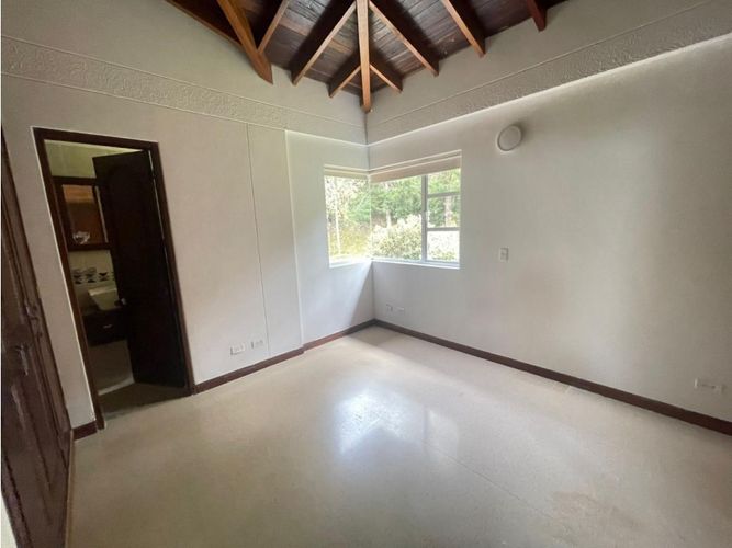 Casa de 6 alcobas en venta en Escobero, Envigado, 350 m² · foto 21 de 24