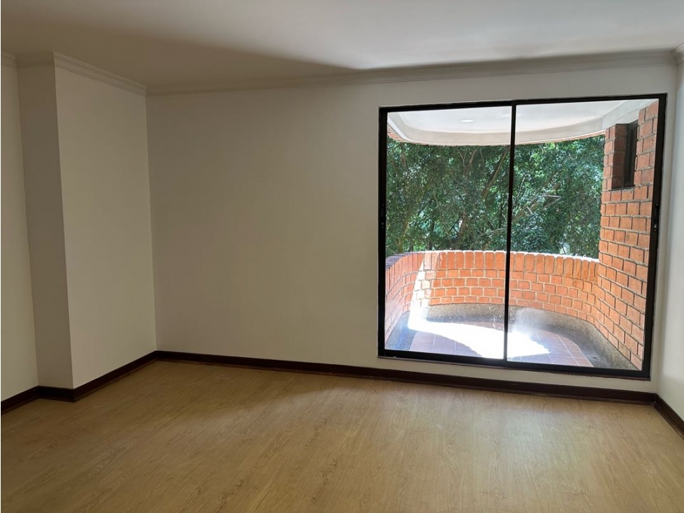 Apartamento en venta en El Poblado, Medellín · foto 19 de 24