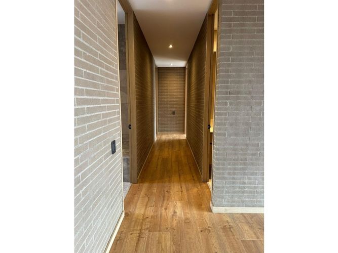 Apartamento en venta en El Poblado, Medellín · foto 8 de 24