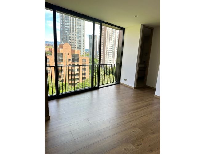Apartamento en venta en El Poblado, Medellín · foto 11 de 24