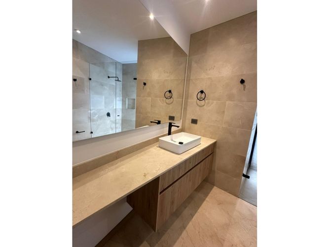 Apartamento en venta en El Poblado, Medellín · foto 17 de 24