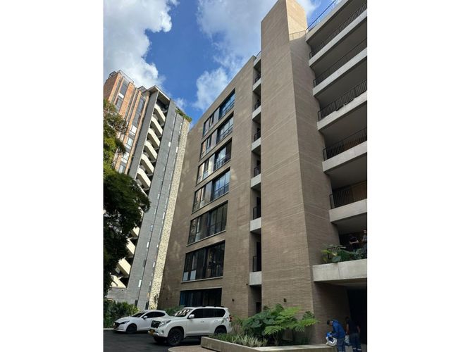 Apartamento en venta en El Poblado, Medellín · foto 24 de 24