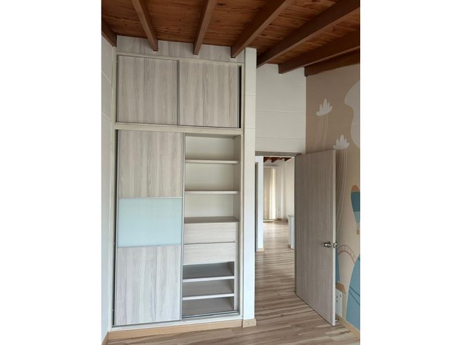 Casa de 3 alcobas en venta en Loma Del Chocho, Envigado, 185 m² · foto 9 de 10