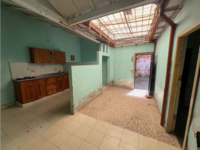 Casa en venta en La Floresta, Medellín, 175 m² · foto 4 de 6