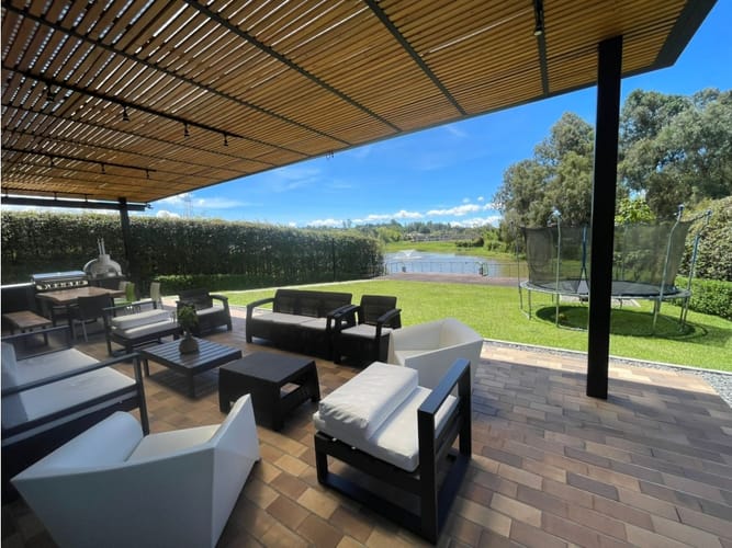 Casa de 3 alcobas en venta en Llano Grande, Rionegro, 366 m² · foto 16 de 18