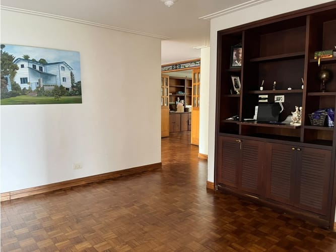 Apartamento de 3 alcobas en venta en La Florida, Medellín, 207 m² · foto 14 de 21