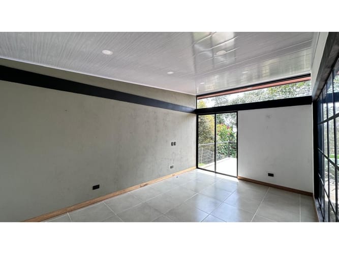 Casa de 4 alcobas en venta en Llano Grande, Rionegro, 341 m² · foto 7 de 14