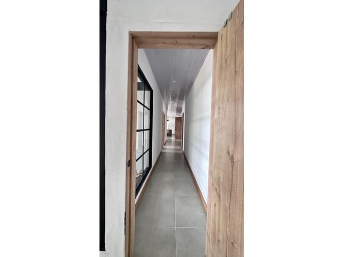 Casa de 4 alcobas en venta en Llano Grande, Rionegro, 341 m² · foto 8 de 14