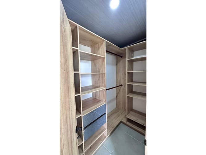 Casa de 4 alcobas en venta en Llano Grande, Rionegro, 341 m² · foto 10 de 14