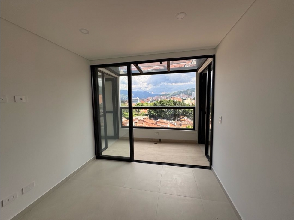 Apartamento en venta en Laureles, Medellín · foto 3 de 24