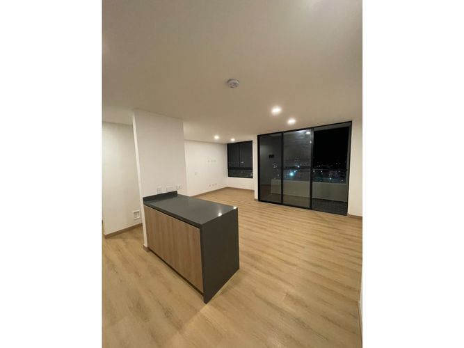 Apartamento de 3 alcobas en venta en El Porvenir, La Ceja, 80 m² · foto 4 de 16