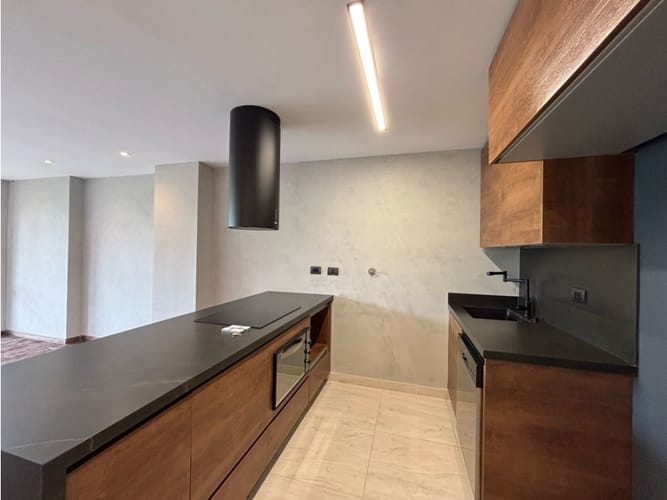 Apartamento de 2 alcobas en venta en El Carmen, El Retiro, 85 m² · foto 2 de 15