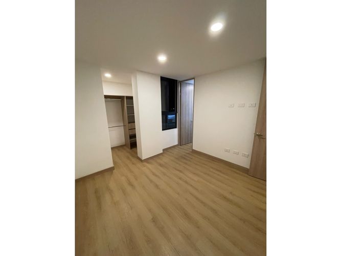 Apartamento de 3 alcobas en venta en El Porvenir, La Ceja, 80 m² · foto 8 de 16