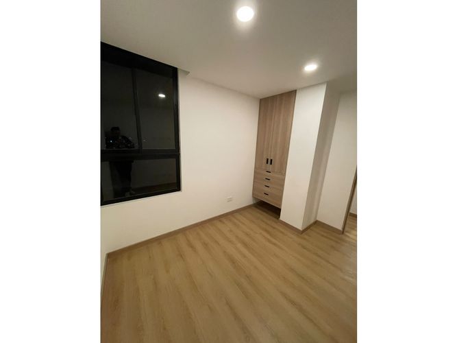 Apartamento de 3 alcobas en venta en El Porvenir, La Ceja, 80 m² · foto 9 de 16