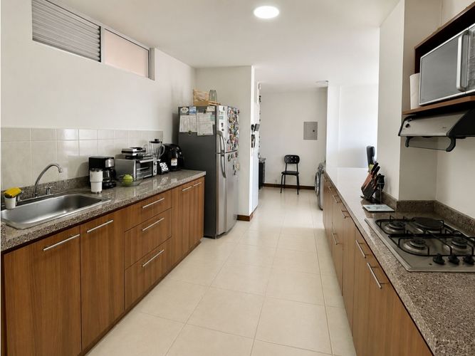 Apartamento en venta en San Antonio De Pereira, Rionegro, 73 m² · foto 2 de 9