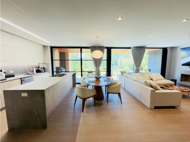 Apartamento de 5 alcobas en venta en Cabeceras De Llanogrande, Rionegro, 207 m² · foto 5 de 24