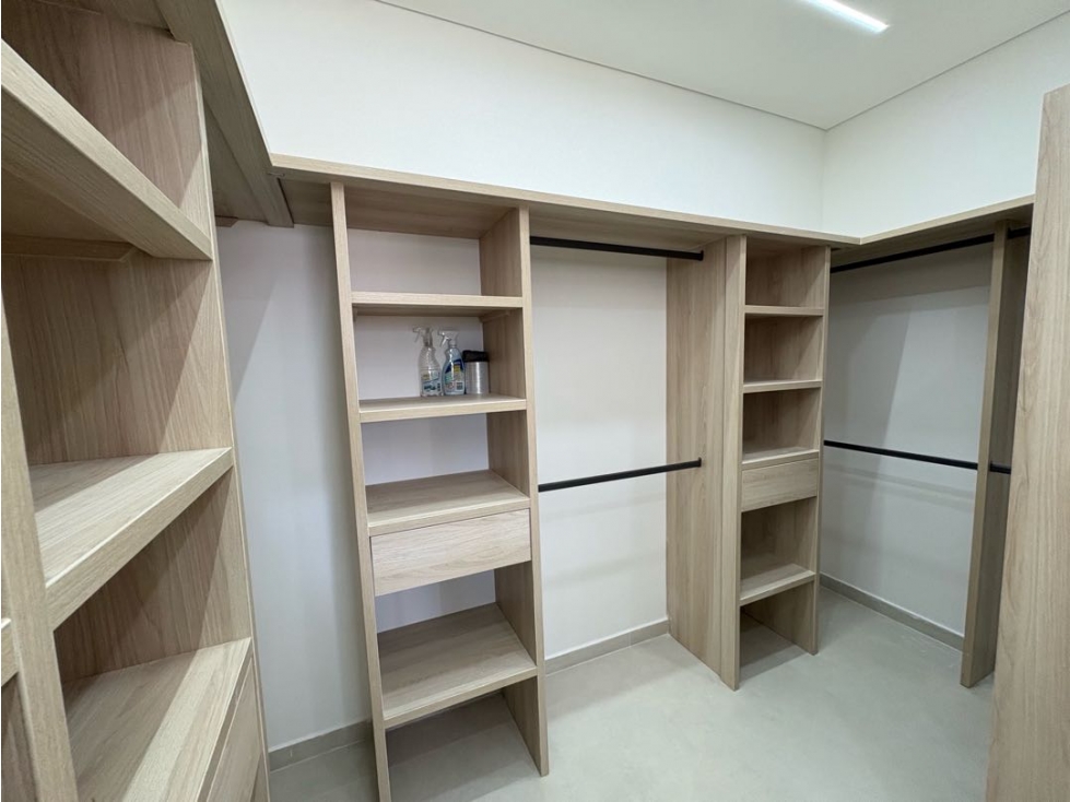 Apartamento en venta en Laureles, Medellín · foto 23 de 24