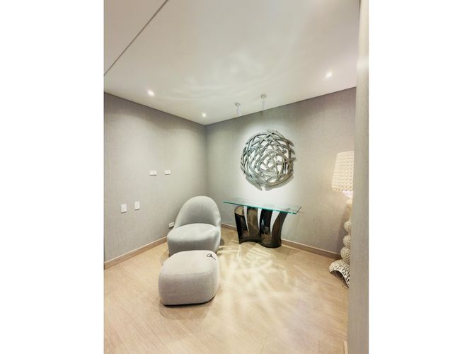 Apartamento de 5 alcobas en venta en Cabeceras De Llanogrande, Rionegro, 207 m² · foto 19 de 24