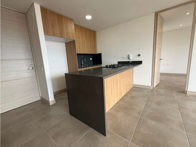 Apartamento de 2 alcobas en venta en El Poblado, Medellín, 87 m² · foto 5 de 24