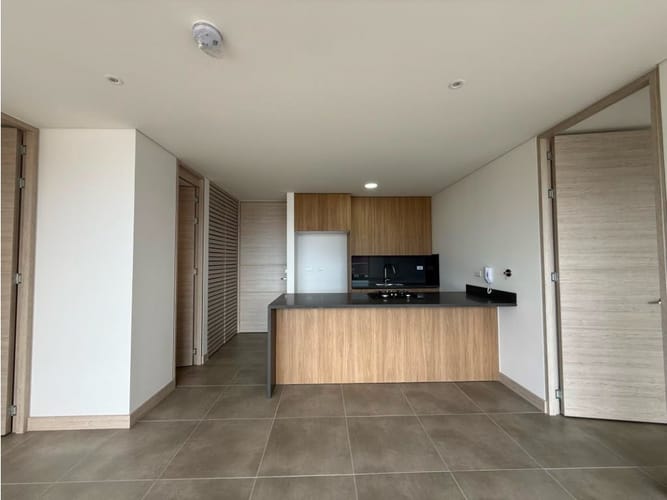 Apartamento de 2 alcobas en venta en El Poblado, Medellín, 87 m² · foto 14 de 24