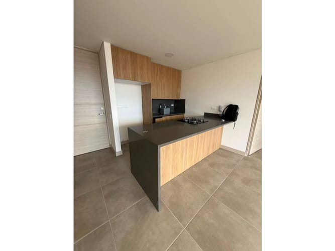Apartamento de 2 alcobas en venta en El Poblado, Medellín, 87 m² · foto 19 de 24