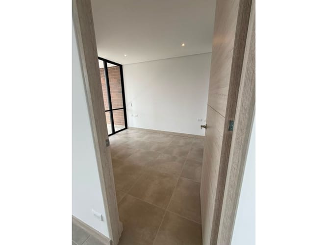 Apartamento de 2 alcobas en venta en El Poblado, Medellín, 87 m² · foto 22 de 24