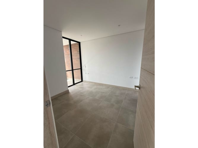 Apartamento de 2 alcobas en venta en El Poblado, Medellín, 87 m² · foto 23 de 24