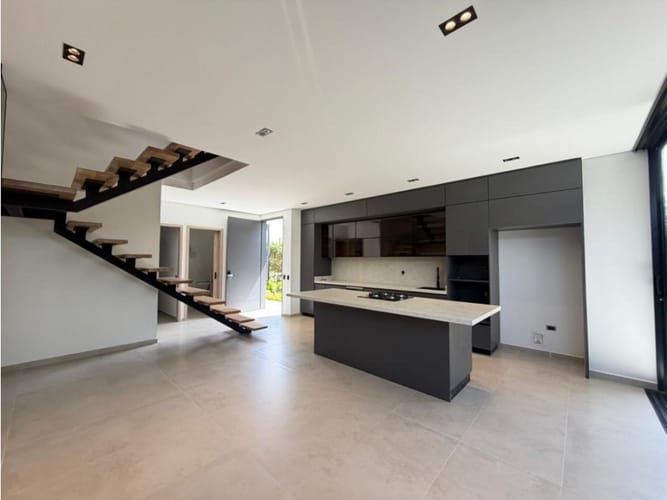 Casa de 3 alcobas en venta en Barro Blanco, Rionegro, 180 m² · foto 4 de 24